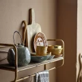 Rod Shelf pieni seinahylly ruokailuhuoneeseen Bloomingvillelta