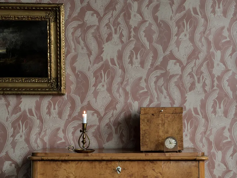 Hares in Hiding vaaleanpunainen elaintapetti Langelid von Bromssenilta Vol 1